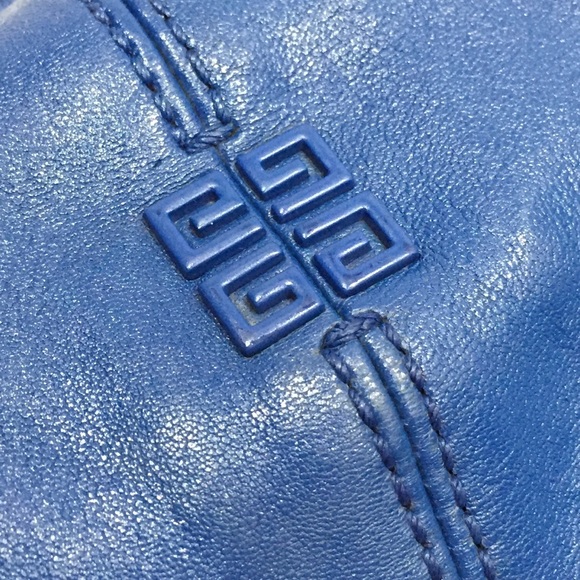 ❤️SOLD❤️Givenchy Blue Lambskin Leather Tinhan Hobo Bag - Picture 7 of 13